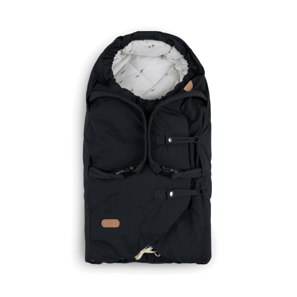 Carry North, Black Flying fra Voksi